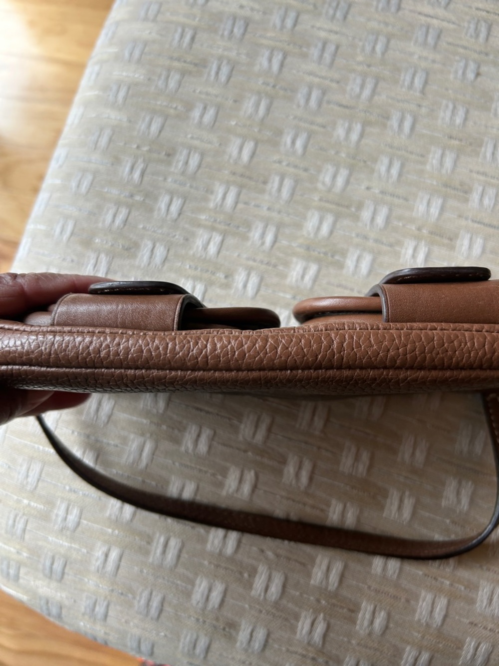 Michael Kors Leather Brown Pebbled Leather Double Pocket Shoulder Purse. - Picture 9 of 11